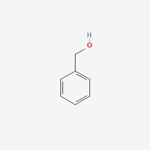 Structure moléculaire de Alcool benzylique (Benzyl Alcohol) — ingrédient actif en cosmétique naturel
